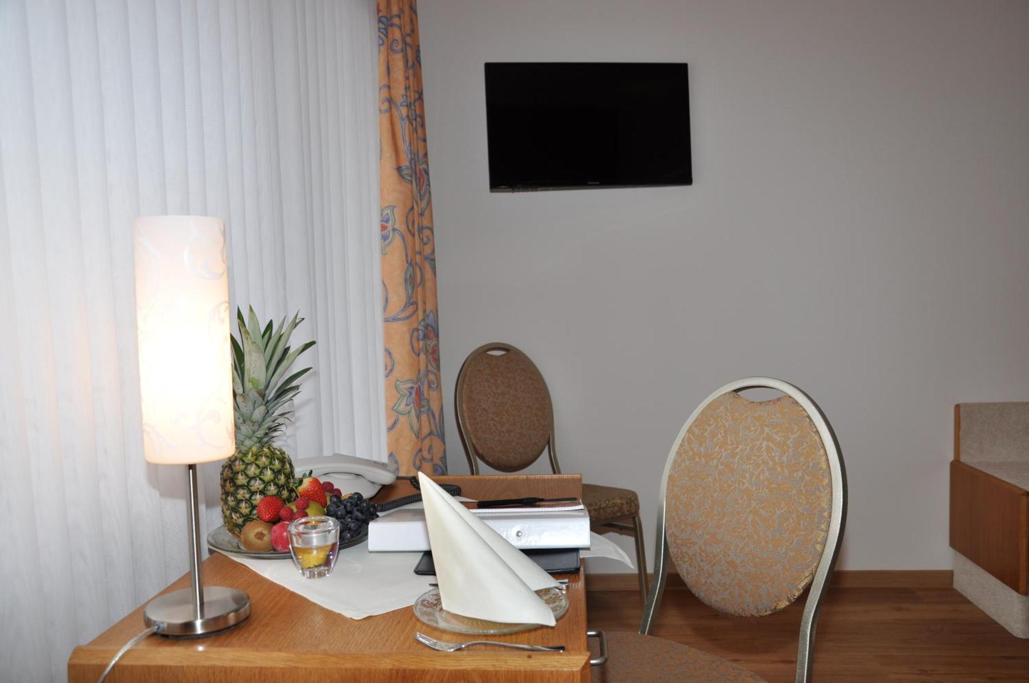 Hotel-Restaurant Sonnenhof Veitsrodt Pokoj fotografie