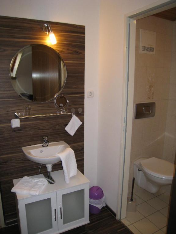 Hotel-Restaurant Sonnenhof Veitsrodt Pokoj fotografie
